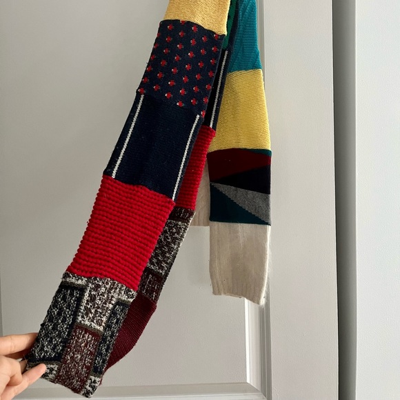 Scarf by Preloved - Picture 7 of 11